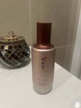 The Face Shop Yehwadam Heaven Grade Ginseng Rejuvenating Emulsion - 140ml